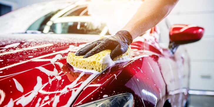 Péče o váš vůz: čištění interiéru i exteriéru včetně leštění laku a voskování