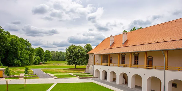 Pobyt s polopenzí v pohádkovém Zámku Františka II. Rákócziho na úpatí Tokaje