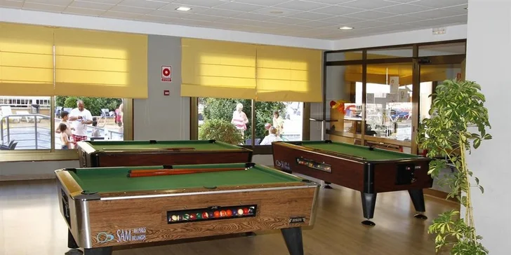 7 nocí ve Španělsku: 3* hotel 350 m od pláže i centra města, bufetová polopenze