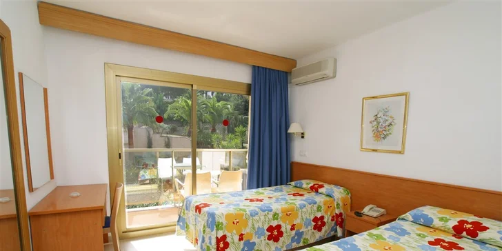 7 nocí ve Španělsku: 3* hotel 350 m od pláže i centra města, bufetová polopenze