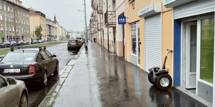 Celoroční projížďka Prahou na vozítku Offroad Segway: 30, 60 či 90 minut s průvodcem
