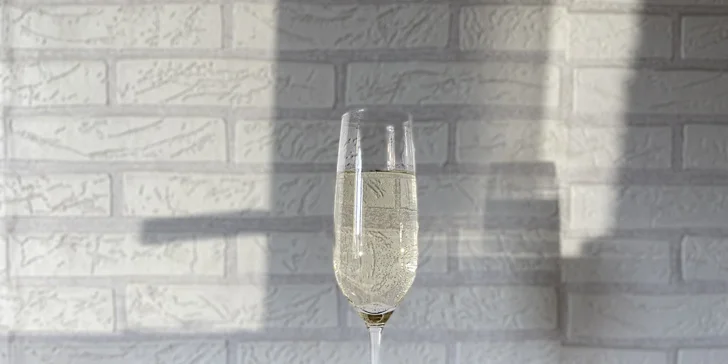 Horký nápoj i míchaný drink či limonáda dle výběru na náměstí Jiřího z Poděbrad