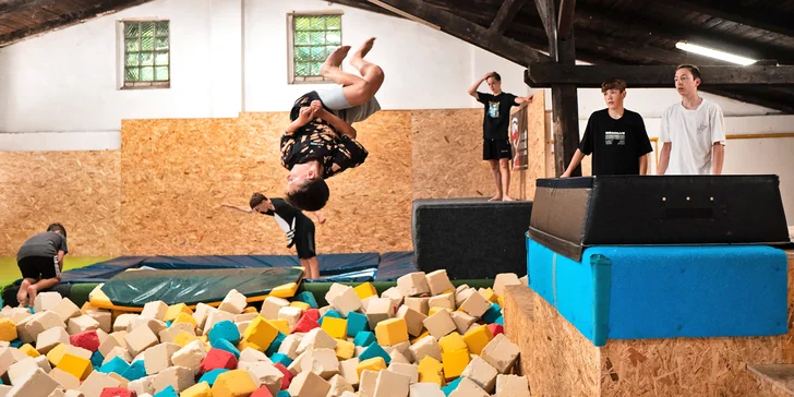 Vyzkoušej si, jaké to je být ninjou: vstup do Parkour Parku na 120 minut pro 1 i 2 osoby