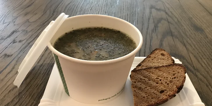 Bio polévka se žitným chlebem a třeba i slaný koláč pro 1 nebo 2 osoby