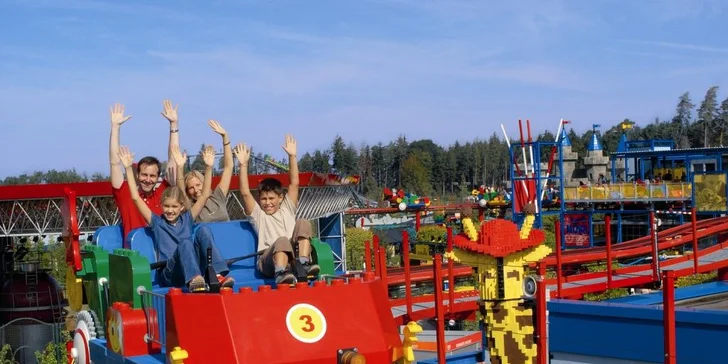 Den na zábavných atrakcích v německém Legolandu