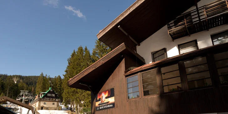 Užijte si jaro a léto na Šumavě: bufetové snídaně a pěší turistika