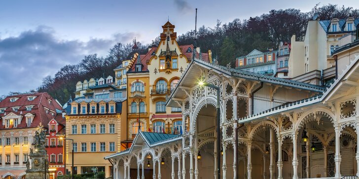Pobyt v Karlových Varech: hotel u kolonády, wellness, léčebné procedury a polopenze
