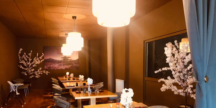 500 či 1 000 Kč na cokoliv v restauraci 2Kyo: sushi, saláty, asijské dobroty i nápoje