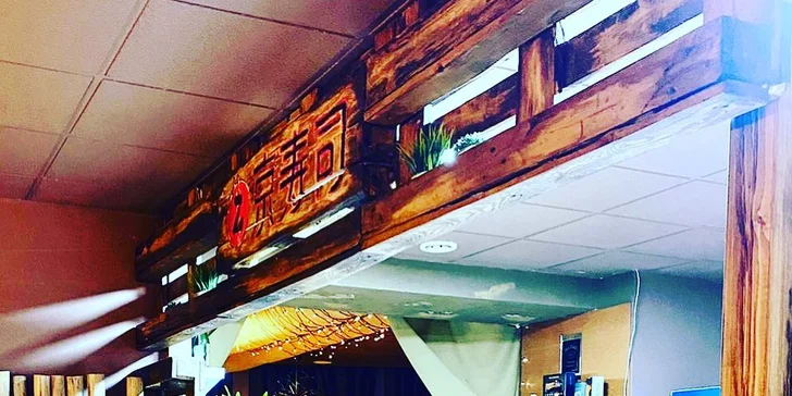 500 či 1 000 Kč na cokoliv v restauraci 2Kyo: sushi, saláty, asijské dobroty i nápoje