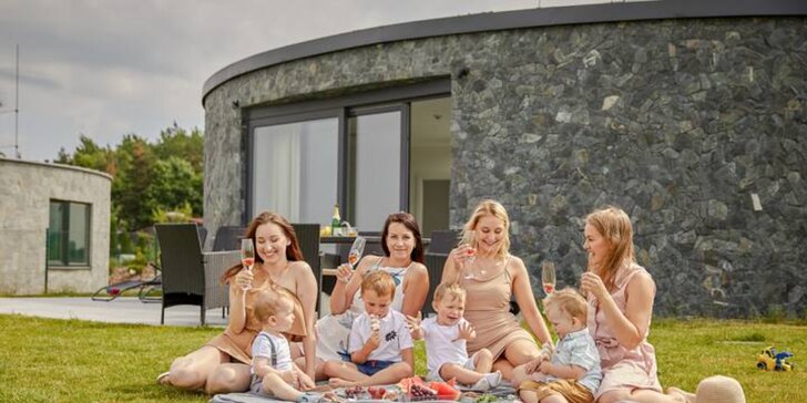Pobyt na jižní Moravě: kulatá vila s privátní vířivkou a saunou až pro 6 osob