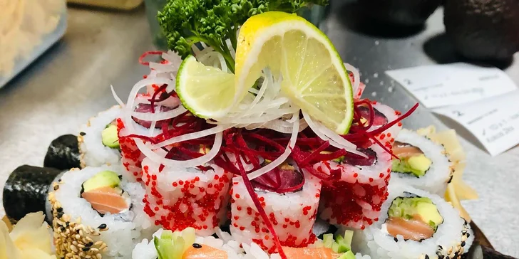 500 či 1 000 Kč na cokoliv v restauraci 2Kyo: sushi, saláty, asijské dobroty i nápoje