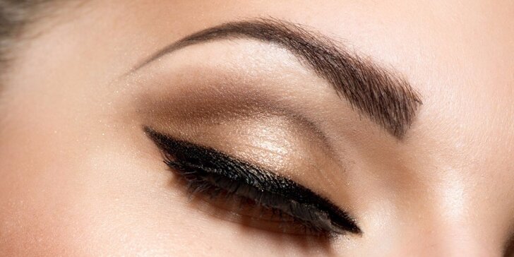 Non-stop krásná: permanentní make-up očních linek, obočí či rtů