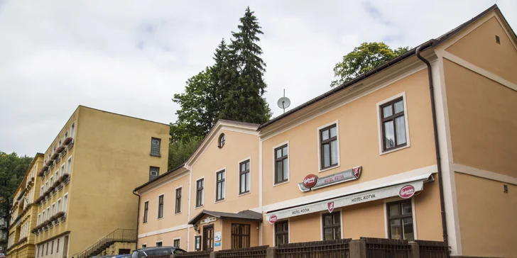 Relax v Janských Lázních: snídaně a wellness program, termíny do prosince 2021