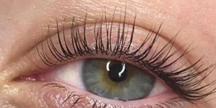 Pro krásný pohled: lash lifting, barvení řas a třeba i laminace obočí
