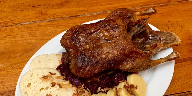Ratatouille, gnocchi či smažený sýr, kachna, svíčková nebo guláš a dezert pro 1 nebo 2 osoby