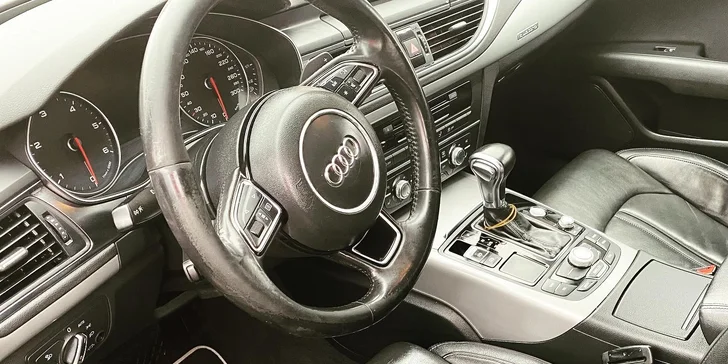 Auto jako nové: Kompletní čištění interiéru vozidla nebo aplikace nano vosku