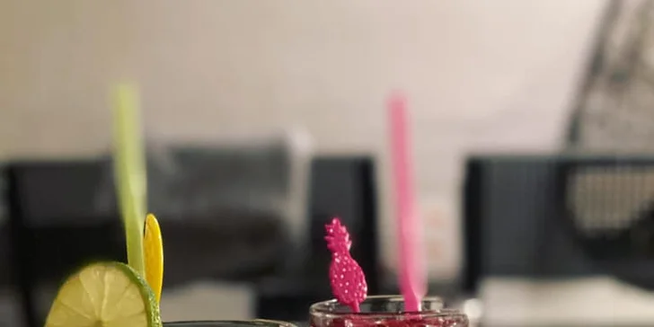 Příjemné odpoledne pro dva: vodní dýmka a čaj nebo drink podle výběru