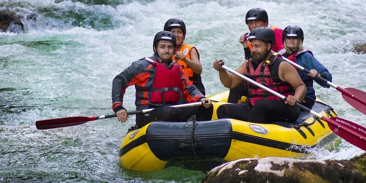 Adrenalin na řece: rafting, kajaky a kanoe v Rakousku s veškerým vybavením a možností dopravy i ubytováním