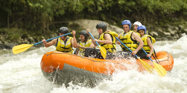 Víkendový rafting na řece Salze: vyškolení instruktoři, vybavení a doprava