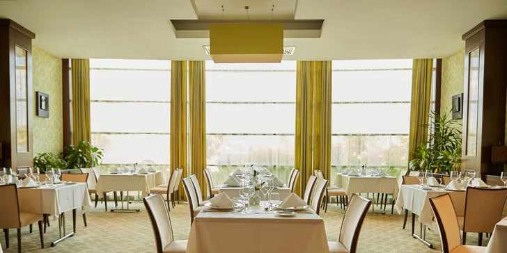 Relax v Budapešti: 4*S hotel, polopenze, obří aquapark a wellness neomezeně, 2 děti až do 13,9 let zdarma
