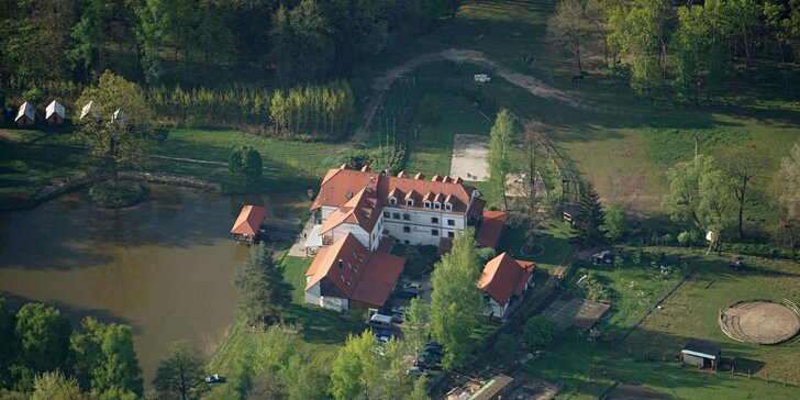 Pobyt v přírodě Jižních Čech: chatička pro dva, možnost jídla i rybaření