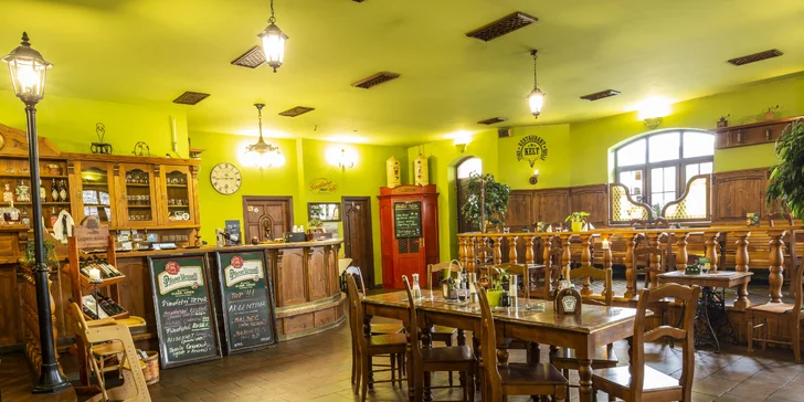 Burgerové menu pro dva či partu: hovězí z mladého býčka, hranolky a salát