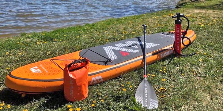 Vodní hrátky kdekoli chcete: půjčení paddleboardu včetně vybavení