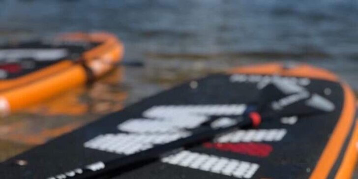 Vodní hrátky kdekoli chcete: půjčení paddleboardu včetně vybavení