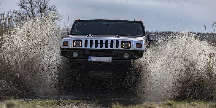 15 až 60 minut adrenalinu: jízda s instruktorem v Hummer H2