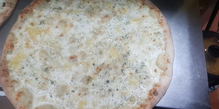 Kebab, falafel či pizza ve Strašnicích s sebou: v tortille, pita chlebu i skupinová porce s nápojem