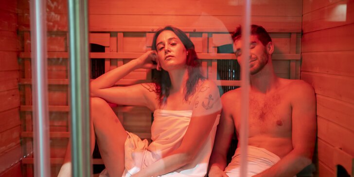 90minutový romantický balíček v privátním wellness: vířivka, sauna i občerstvení
