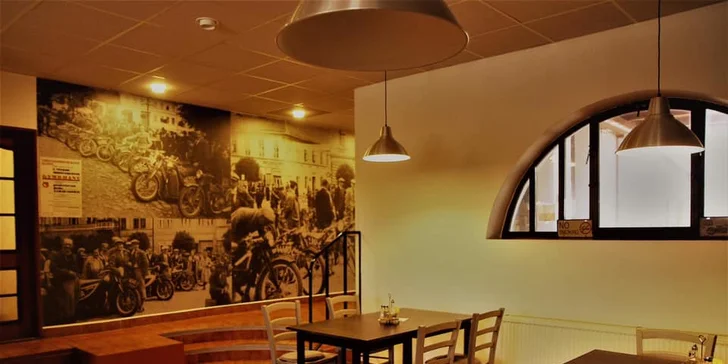 Burger menu podle výběru s domácími hranolky pro 1 i 2 osoby