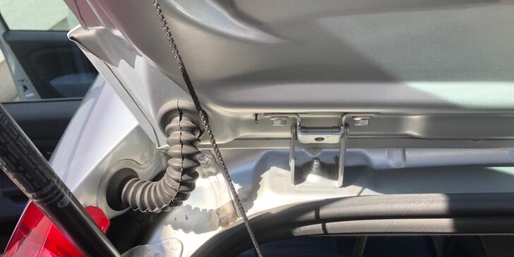 Rychločištění vnitřku auta či kompletní čištění vozu i s možností voskování