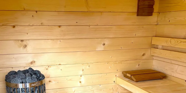Ubytování v luxusní horské chatě se soukromým wellness na Dolní Moravě