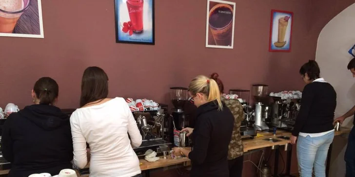 Naučte se připravovat tu nejlepší kávu: Denní baristický kurz či latte art