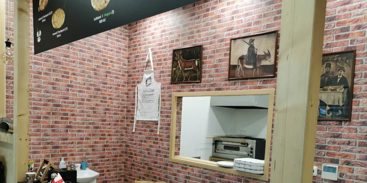 Gruzínská specialita v OC Stromovka: chačapuri dle výběru pro 1 či 2 osoby