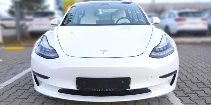 Jízda budoucnosti v Tesle Model 3 Performance: 30 až 60 min. spolujízdy i řízení