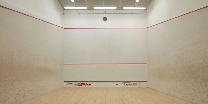 Hodinový pronájem kurtu na squash ve všední dny v Plechovce