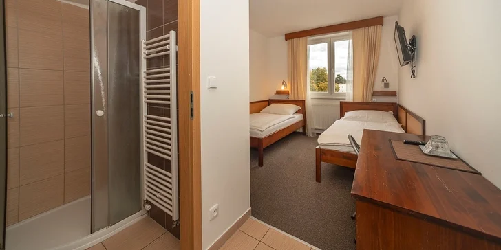 Oddech na Plzeňsku: nově zrekonstruovaný hotel, polopenze i vířivka na pokoji