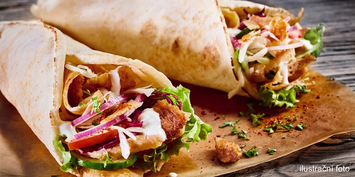Kebab nebo domácí falafel v centru Prahy s sebou: v tortille nebo jako varianta s nápojem