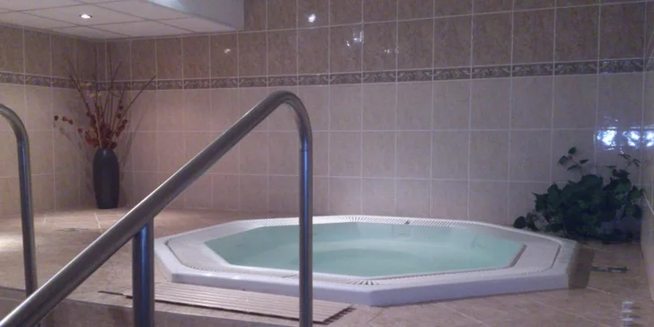 3-4denní pobyt v Luhačovicích: Polopenze, bazén a další wellness procedury
