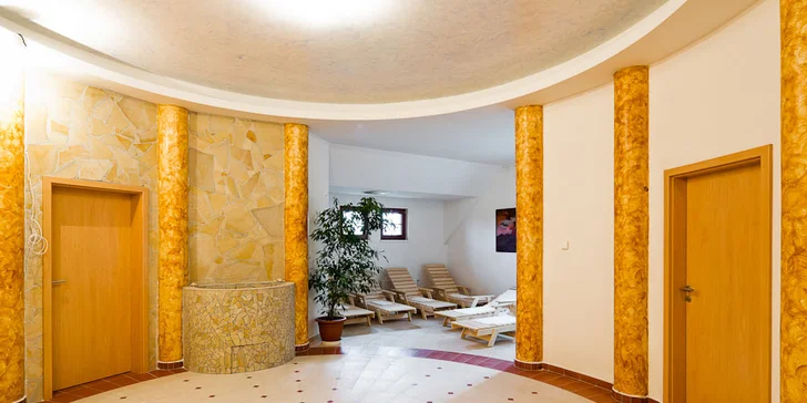 Aktivity i relax u Kašperských hor: pobyt se snídaněmi, večeří a wellness