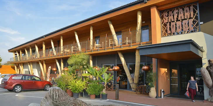 Afrika ve Dvoře Králové: 4* hotel v Safari Parku se snídaní a vstupem do safari