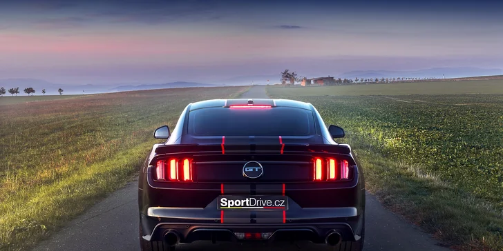 Usedněte za volant supersportu: nabušený Ford Mustang GT 5.0