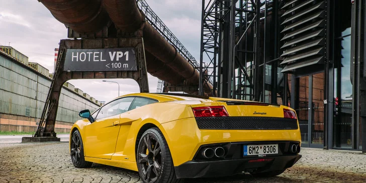 Jízda v novém Ferrari 458 Italia nebo v Lamborghini Gallardo LP560-4 vč. paliva