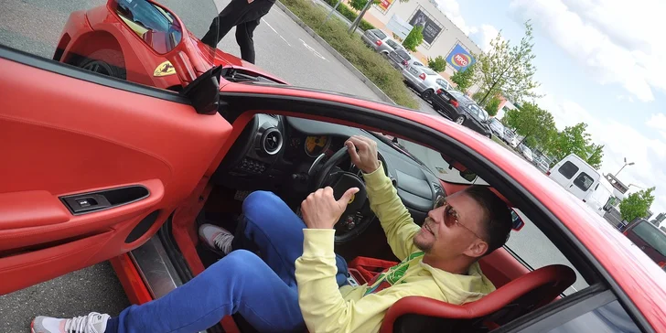 Jízda ve Ferrari nebo Lamborghini - palivo v ceně