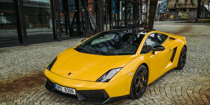 Jízda v novém Ferrari 458 Italia nebo v Lamborghini Gallardo LP560-4 vč. paliva