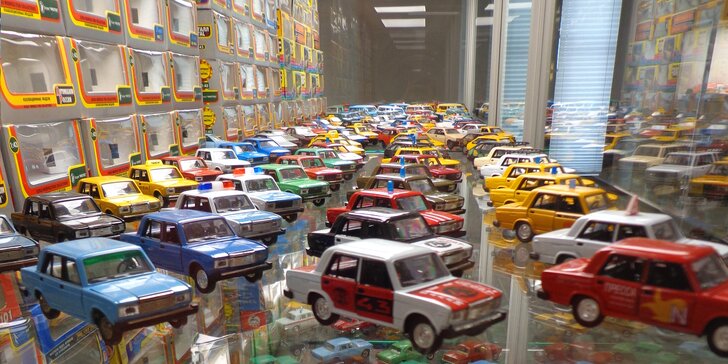 Obdivujte tisíce historických modelů v Muzeu autíček: vstup pro 1 i rodinu