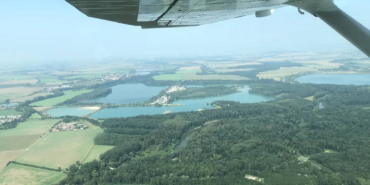 Vyhlídkový let v letadle Cessna 207 nad „zakázanou přehradou“ u Vyškova