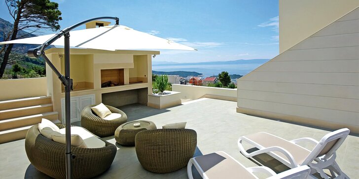 Parádní dovolená na Makarské riviéře: ubytování v apartmánu s bazénem, 900 m od pláže
